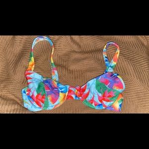 Moana bikini top